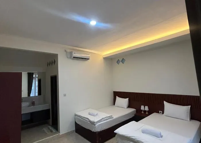 Pantai Ayu 3*